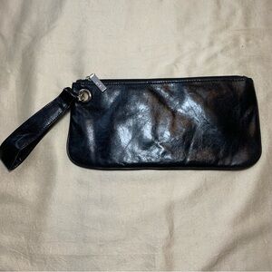 HOBO Black Leather Wristlet with Patterned Interior
